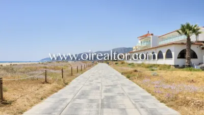 House in Castelldefels photo 2
