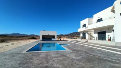 Chalet in El Pinós - Pinoso photo 11