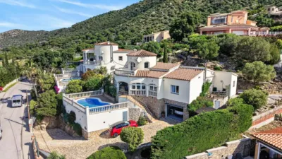 Single-family home in Palau-Saverdera photo 3