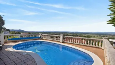 Single-family home in Palau-Saverdera photo 8