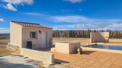 Chalet in El Pinós - Pinoso photo 40