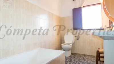 House in Canillas de Albaida photo 6