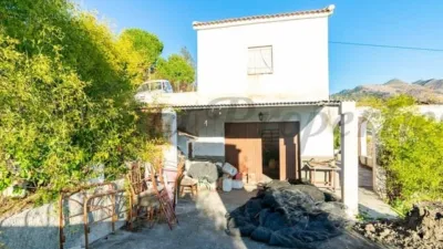 House in Canillas de Albaida photo 9