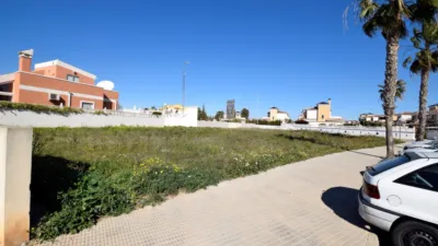 Terreno en venta en Guardamar del Segura - Más