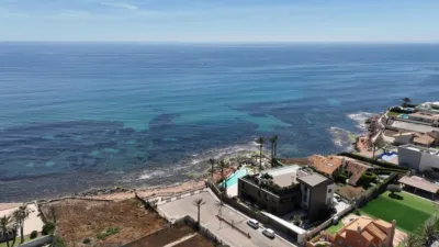 Villa in Cabo Roig-La Zenia-La Regia photo 18