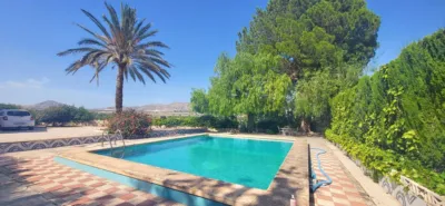Chalet in Novelda photo 4