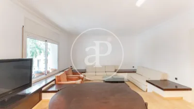 Apartamento en alquiler en Les Corts - Imagen 2