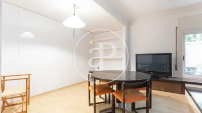 Apartamento en alquiler en Les Corts - Imagen 3