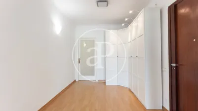 Apartamento en alquiler en Les Tres Torres - Imagen 12