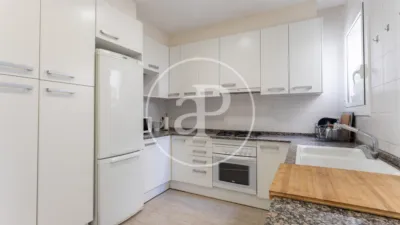 Apartamento en alquiler en Les Tres Torres - Imagen 16