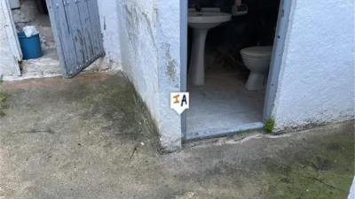 House in Castillo de Locubín photo 8