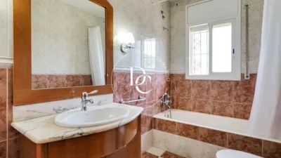 House in Canyelles photo 24