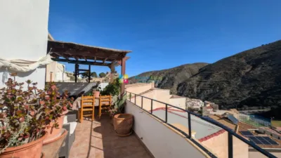 House in Sierro photo 28