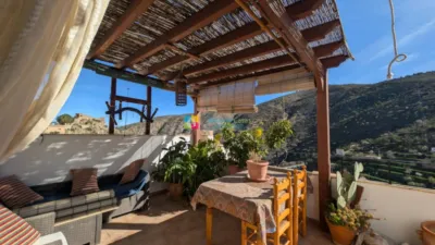 House in Sierro photo 29