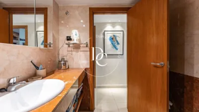 Duplex penthouse in Can Girona-Terramar-Vinyet photo 31