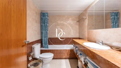Duplex penthouse in Can Girona-Terramar-Vinyet photo 32
