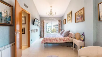 Duplex penthouse in Can Girona-Terramar-Vinyet photo 39