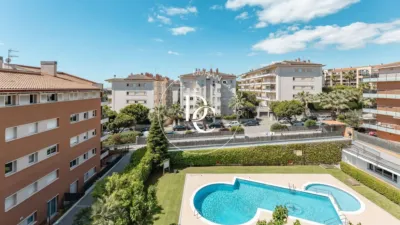 Duplex penthouse in Can Girona-Terramar-Vinyet photo 6
