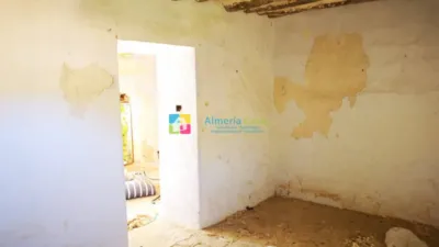 House in Oria photo 7