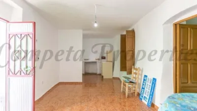 House in Canillas de Albaida photo 4