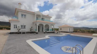 Chalet in El Pinós - Pinoso photo 7