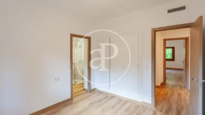 House in Villafranca del Castillo photo 25
