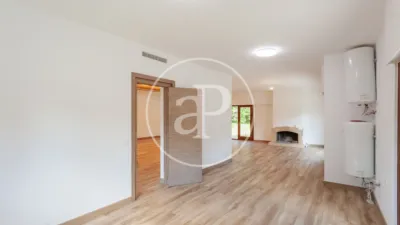 House in Villafranca del Castillo photo 9