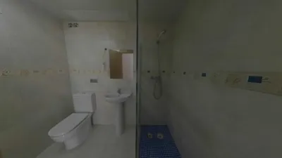 Apartment on Carrer de la Cerdanya photo 11