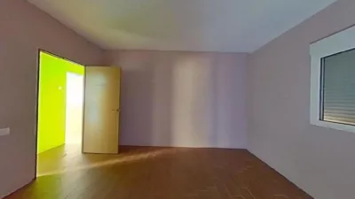 Apartment on Grups Santa Margarita Street photo 12
