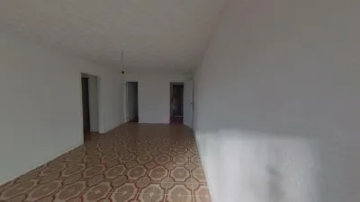 Apartment on Carrer de Tortosa photo 9