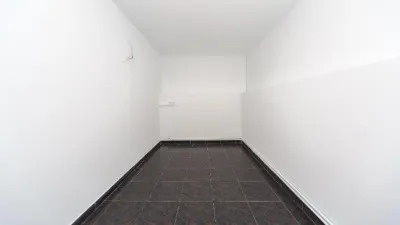 Apartment on Carrer de Travau photo 17