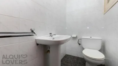 Apartment on Carrer de Victòria photo 11