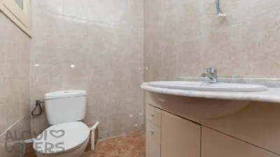 Apartment on Carrer de Victòria photo 9