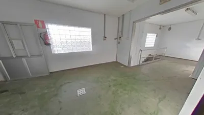 Nave industrial en venta en Avenida Belga, Noreña de 129.960 €