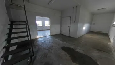 Nave industrial en venta en Avenida Belga, Noreña de 129.960 €