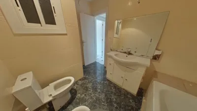 Apartment on Carrer Ramon Llull photo 12