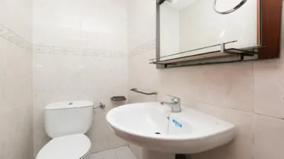 Apartment on Carrer de l'Escorxador photo 4