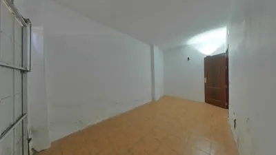 Piso en calle Torrelobatón photo 40
