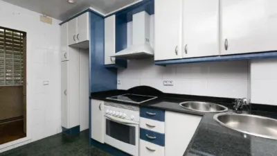 Apartment on Carrer de Rafael Campalans photo 3