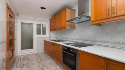 Apartment on Carrer de Cáceres photo 2