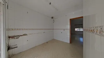 Terraced house on Avenida Pinatell photo 16
