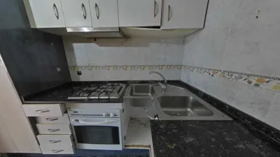 Flat on Carrer del Sindicat photo 19
