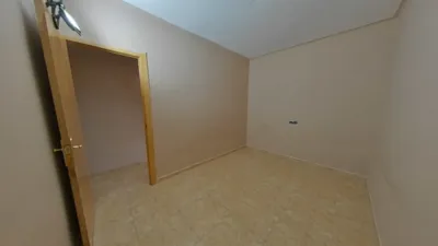 Flat on Carrer del Sindicat photo 6