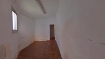 Flat on Carrer de l'Escultor Clarà photo 3