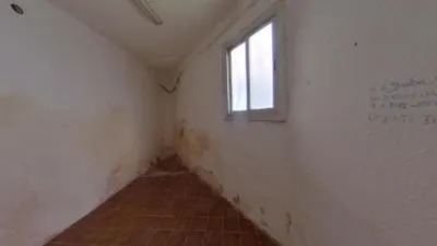 Flat on Carrer de l'Escultor Clarà photo 5
