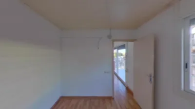 Apartment on Carrer d'Olot photo 34