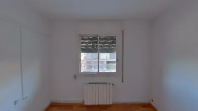 Apartment on Carrer d'Olot photo 35
