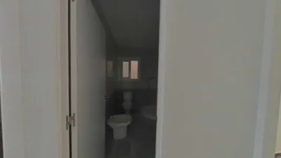 Apartment on Carrer del Consell de Cent photo 12