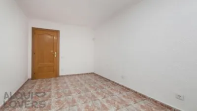 Flat on Carrer dels Garrofers photo 14