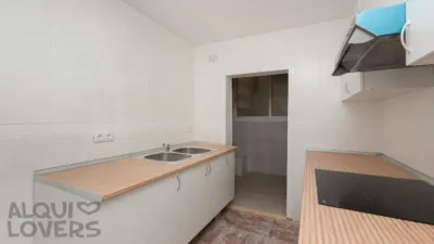 Flat on Carrer dels Garrofers photo 3
